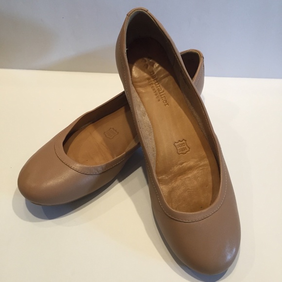 naturalizer brittany ballet flat